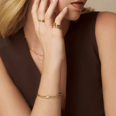 Fine Wave Bangle - Gold